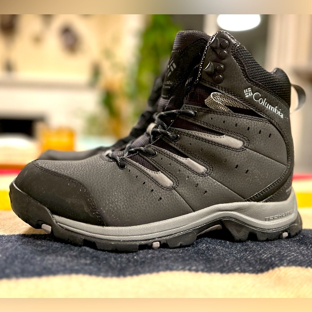 Men’s Columbia Gunnison 2 insulated winter hiking boot, size 11.5